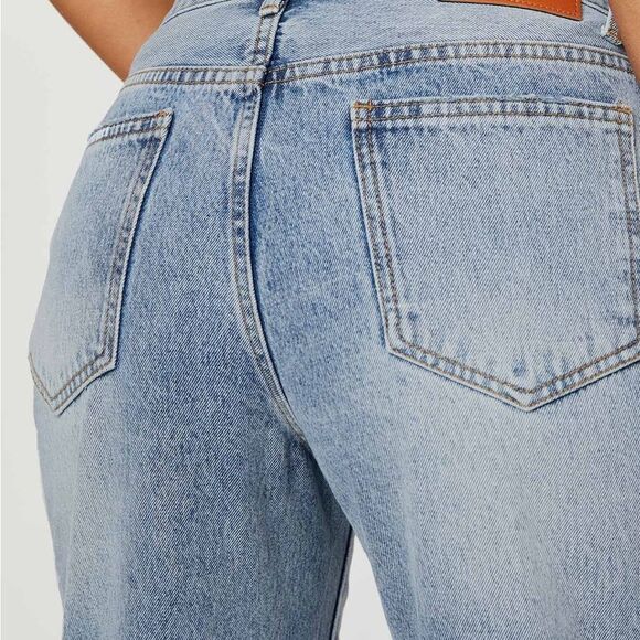 Princess Polly Holly Mid Rise Straight Leg Asymmetric Jean Light Wash Denim - Picture 4 of 5